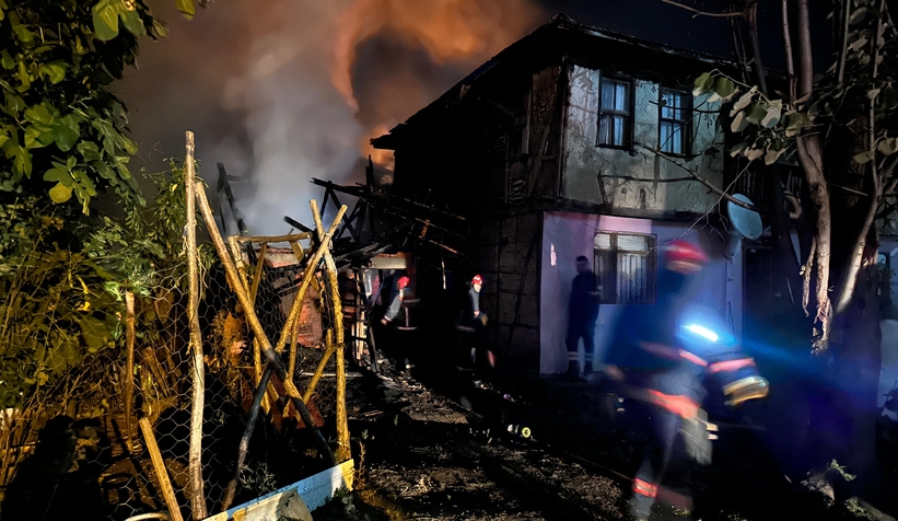 Karapürçekte yangın