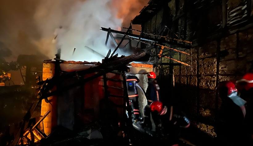 Karapürçekte yangın