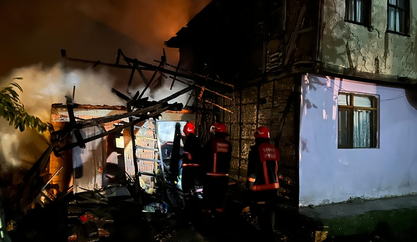 Karapürçekte yangın