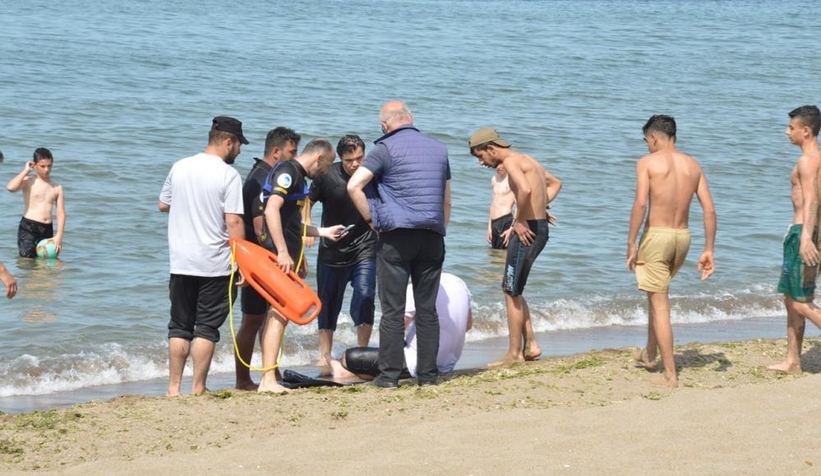 karasu-da-2-kisi-bogulma-tehlikesi-gecirdiznnncjvsqk