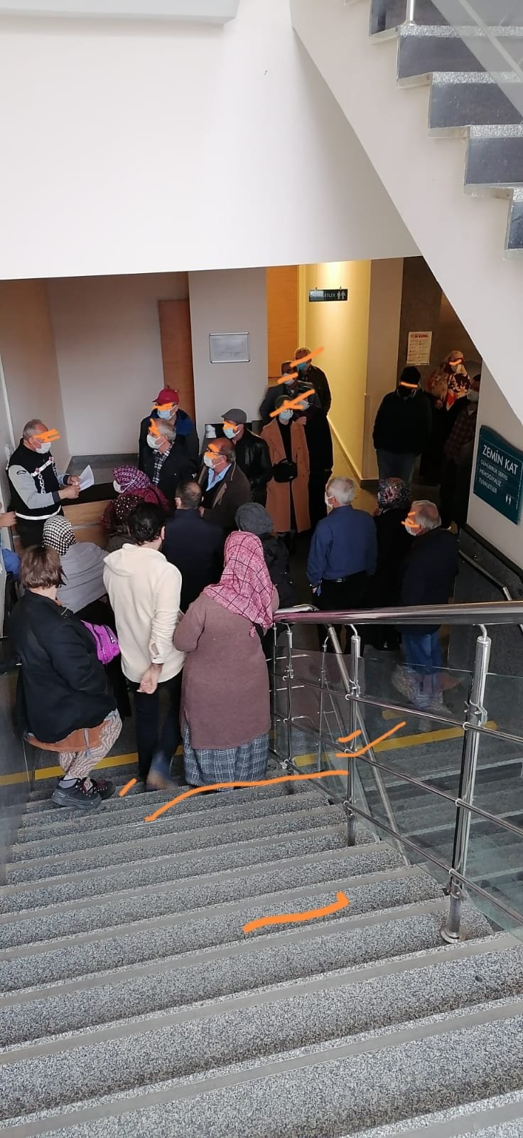 Karasu'da aşı kuyruğu