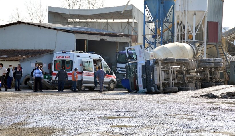 Karasu'da beton şantiyesinde kaza