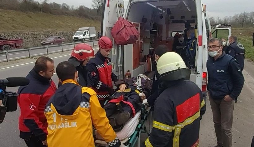 Karasu'da can pazarı: 1'i bebek 4 yaralı