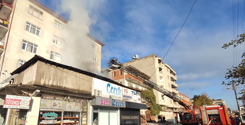 Karasu'da depo yangını