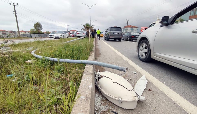 Karasu'da kaza 3 yaralı