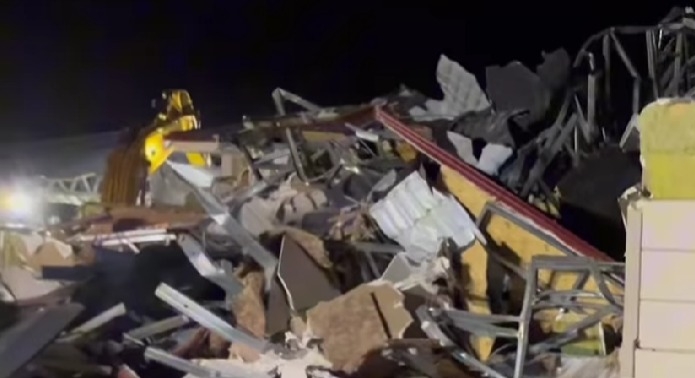 Karasu'da ki o tatil köyü yıkıldı