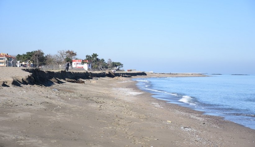Karasu'da kıyı erozyonu için harekete geçildi