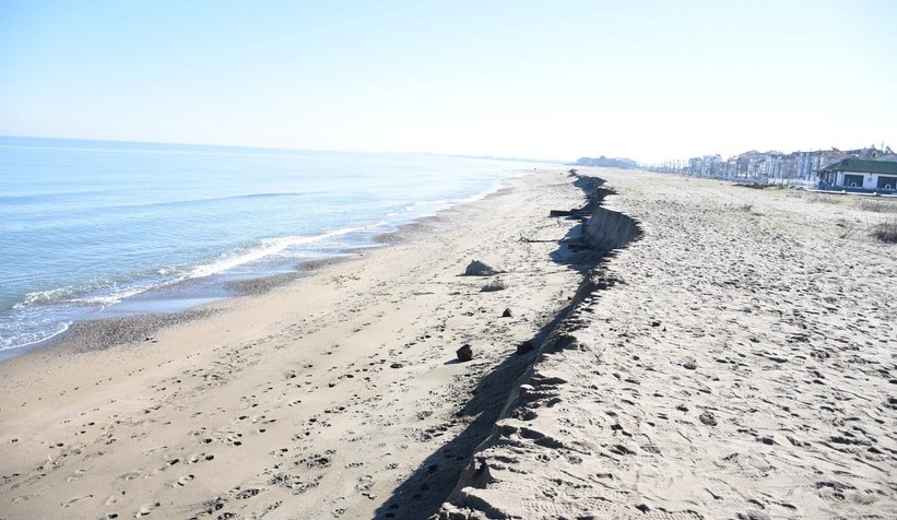 Karasu'da kıyı erozyonu için harekete geçildi