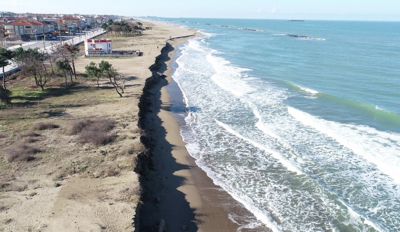 Karasu'da kıyı erozyonu için harekete geçildi