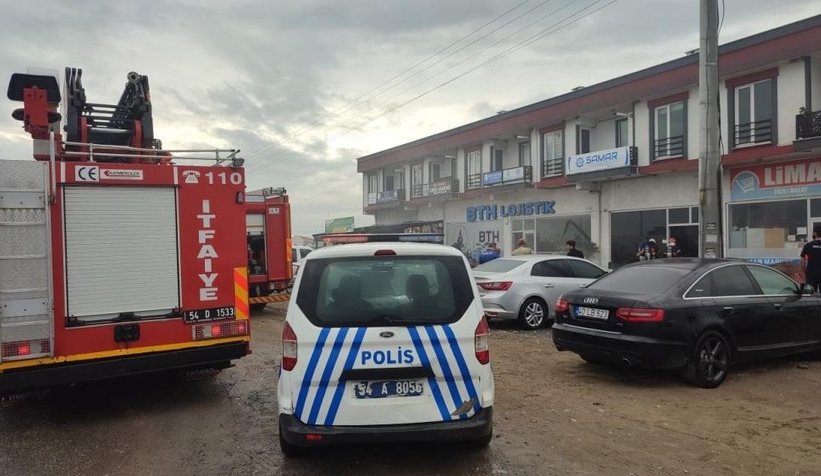 Karasu'da marketin deposu yandı