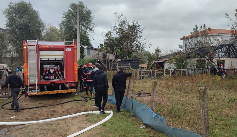 Karasu'da yangın: 1 kişi dumandan etkilendi