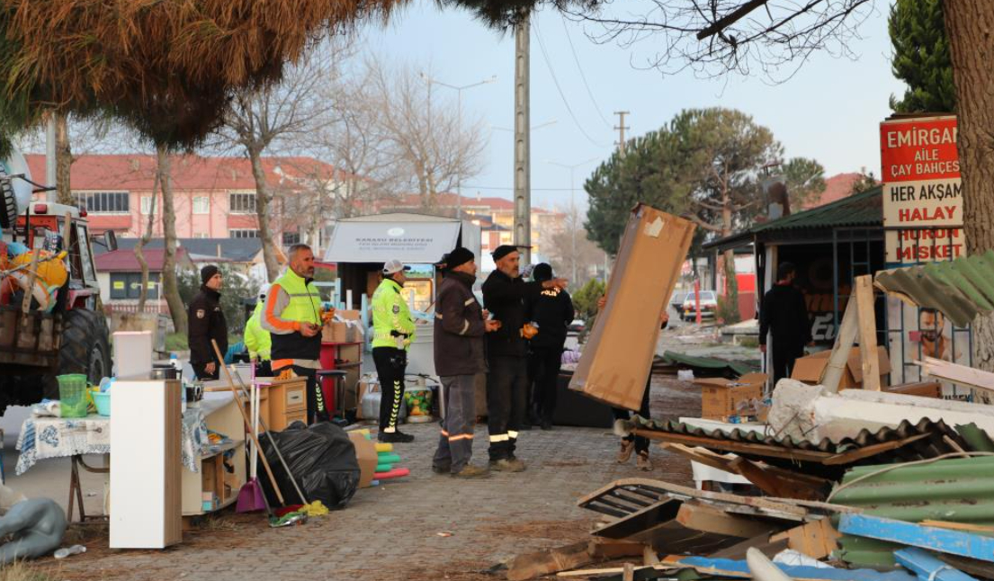 Karasu sahilinde yıkımlar başladı