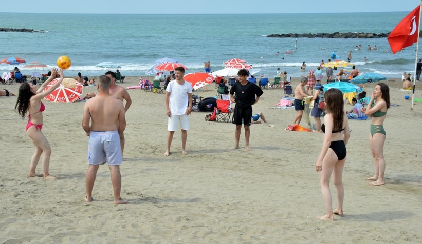 Karasu'ya bayramda tatilci akını
