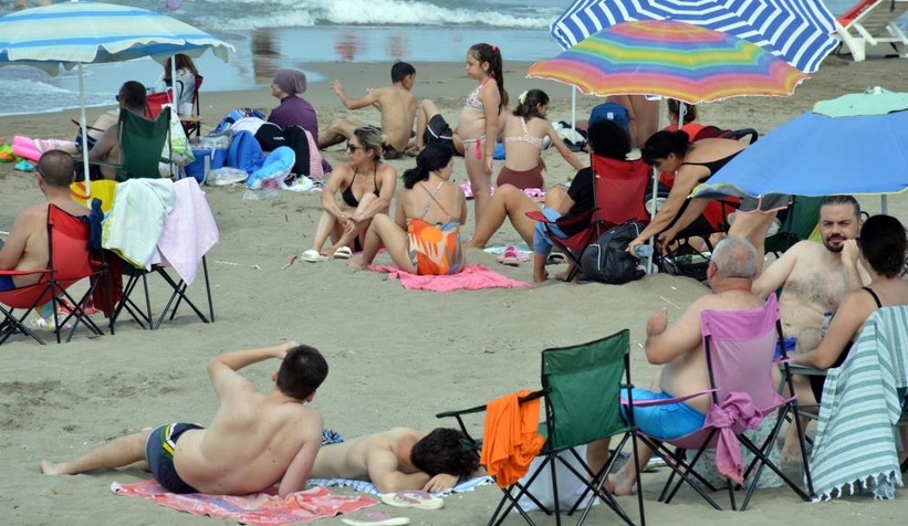 Karasu'ya bayramda tatilci akını