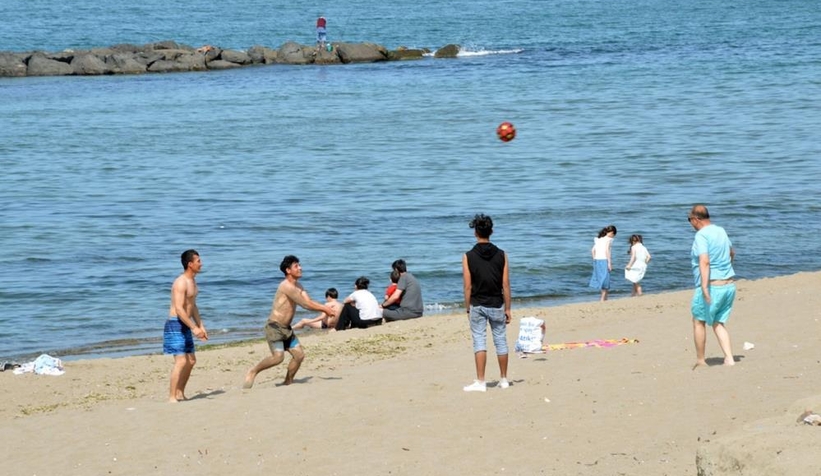 Karasu'ya tatilci akını