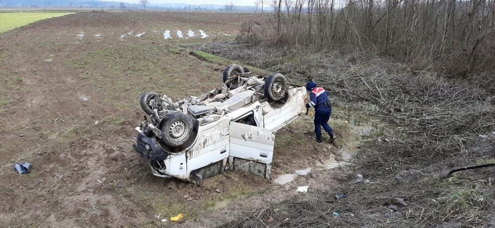 Karasu yolunda feci kaza: 3 yaralı