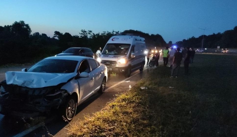 Karasu yolunda kaza: 1’i çocuk 3 yaralı