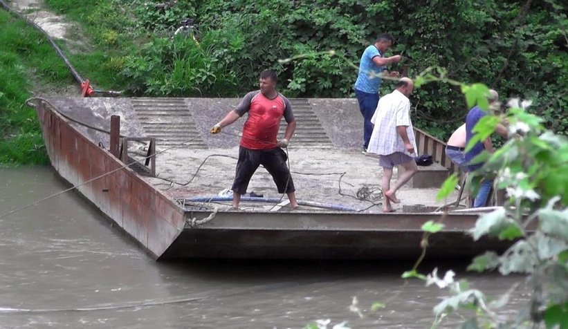 Karasulu genç nehirde kayboldu
