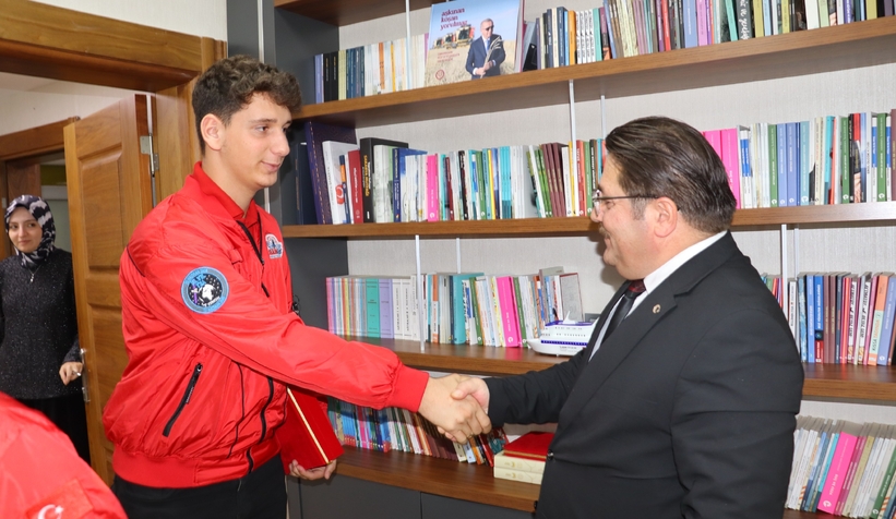 Karasulu öğrencilerden Teknofest’te büyük başarı