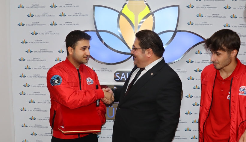 Karasulu öğrencilerden Teknofest’te büyük başarı