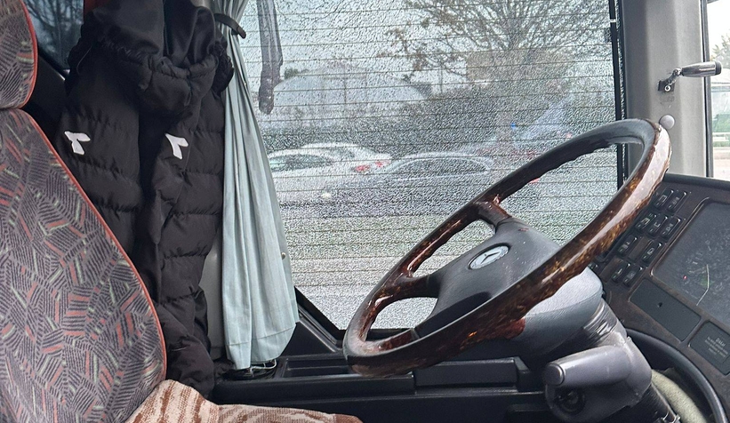 karasuspor-otobusune-tasli-saldiriuxzlk21gmm