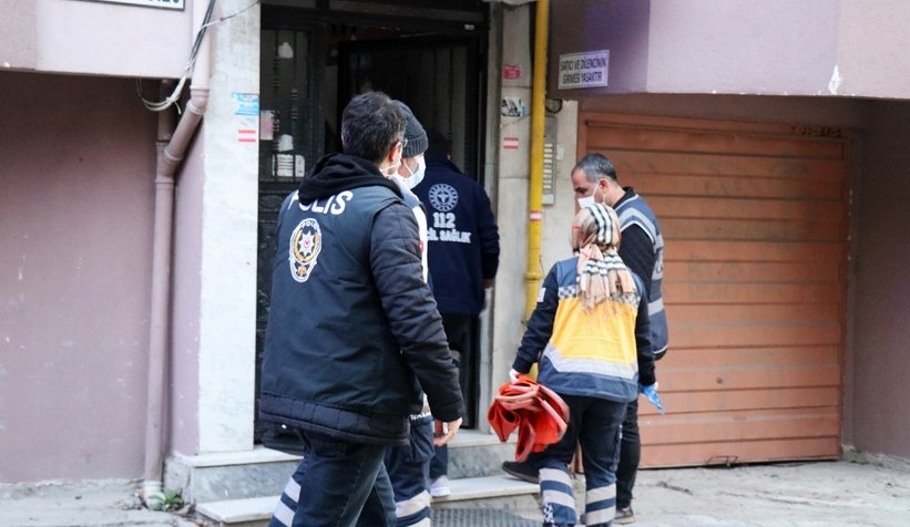 Kardeşler birbirlerini bıçakladı