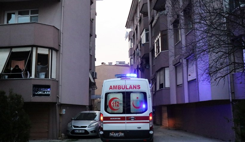 Kardeşler birbirlerini bıçakladı