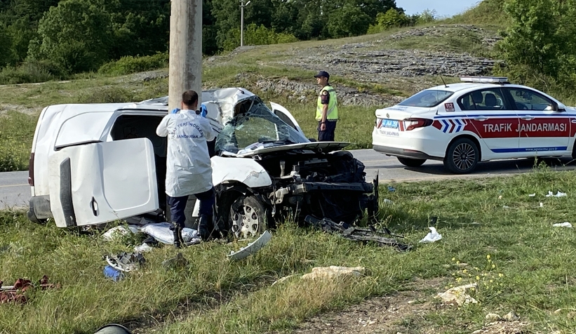 Karı koca feci kazada hayatlarını kaybetti