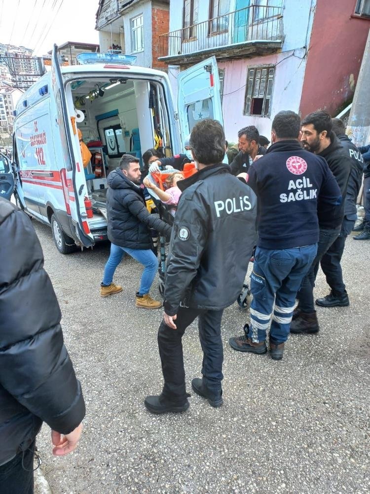 Karı kocayı pompalı tüfekle vurdu