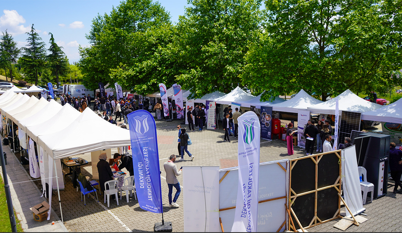 Kariyer Zirvesi 2024’te iş dünyası ile buluştular