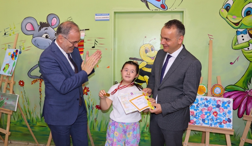 karneler-alindi-yaz-tatili-basladicmexzuq3md