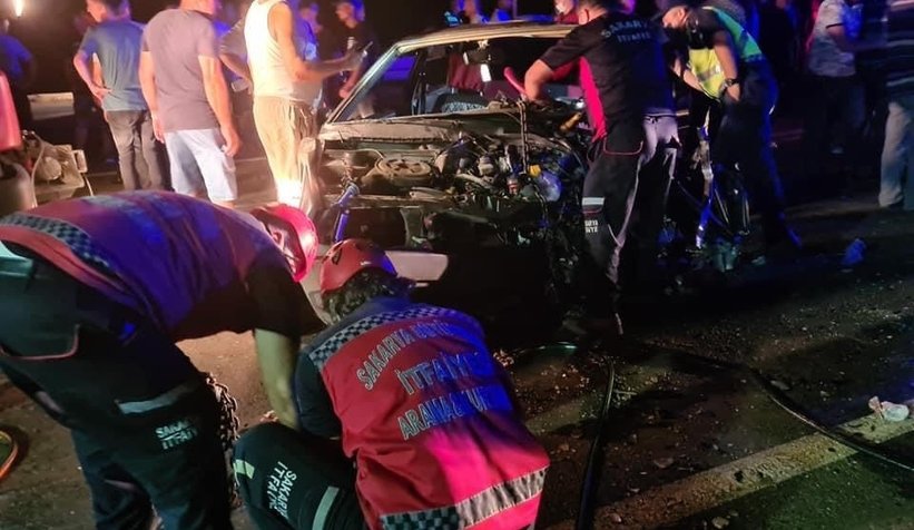 Karşı şeride geçen araç dehşet saçtı: 1’i çocuk 5 yaralı