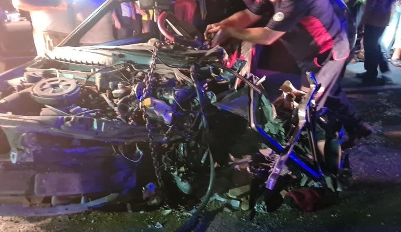 Karşı şeride geçen araç dehşet saçtı: 1’i çocuk 5 yaralı