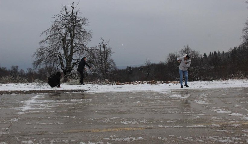 Kartepe beyaza büründü