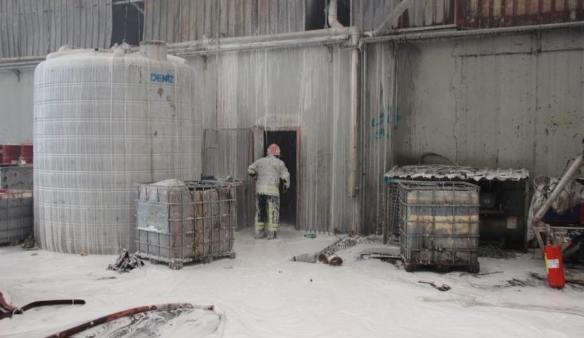 Kartepe'de büyük fabrika yangını