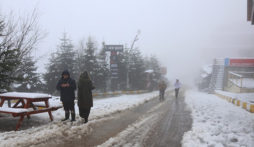 Kartepe'de kar kalınlığı 20 santime ulaştı