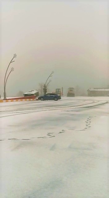 Kartepe'de kar yağışı başladı