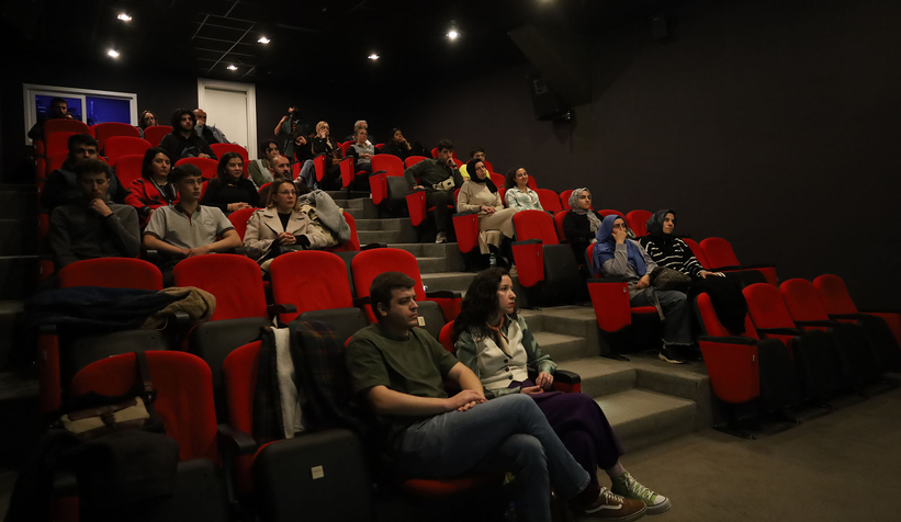 Kasım kültür sanat etkinlikleri film gösterimi ve söyleşi ile başladı