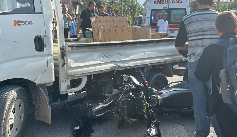 Kaskı sayesinde kazayı hafif yaralı atlattı