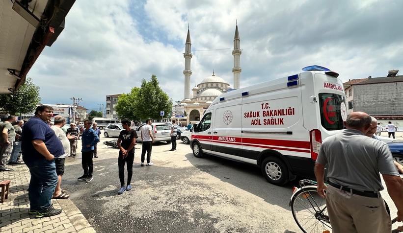 Kasksız sürücü bayram günü ölümden döndü