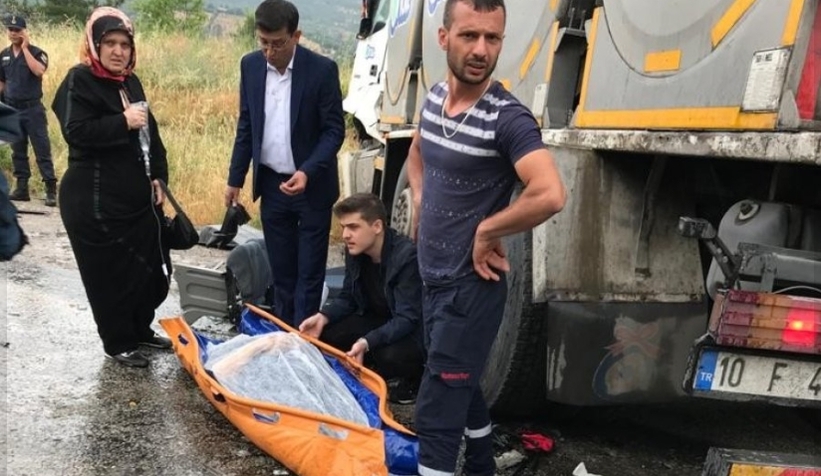 katliam-gibi-kaza-12-olu-6-yaralic0cvsfp6c1