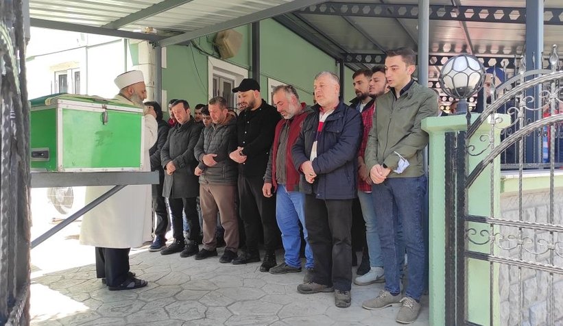 Katliam kurbanlarına acı veda