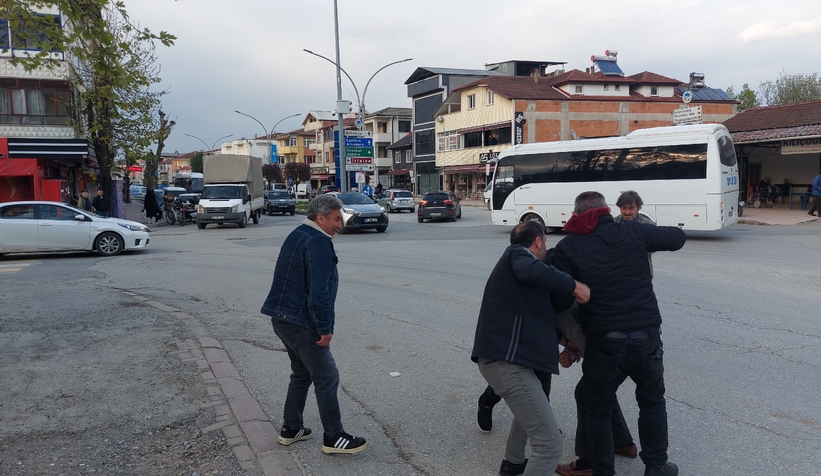 kavga-ihbarina-giden-polislere-surpriz-kutlamat3a5v3p0te
