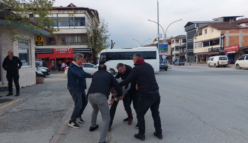 kavga-ihbarina-giden-polislere-surpriz-kutlamat3a5v3p0te
