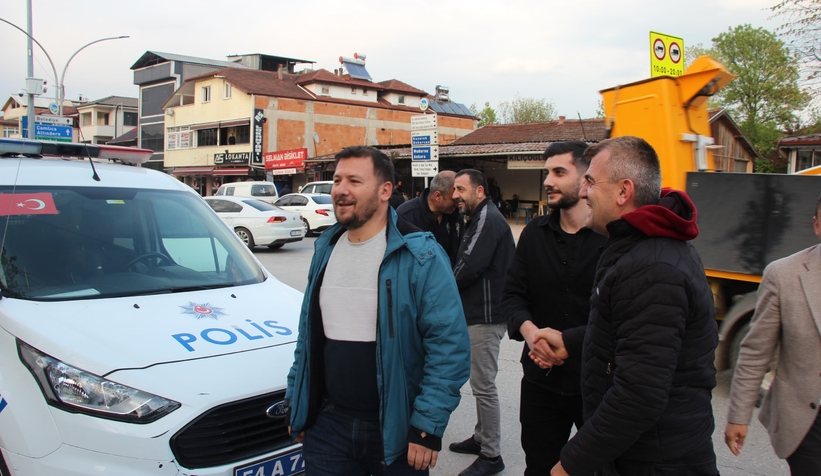 kavga-ihbarina-giden-polislere-surpriz-kutlamat3a5v3p0te