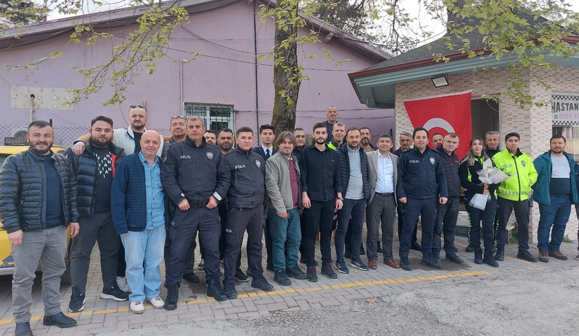 kavga-ihbarina-giden-polislere-surpriz-kutlamat3a5v3p0te