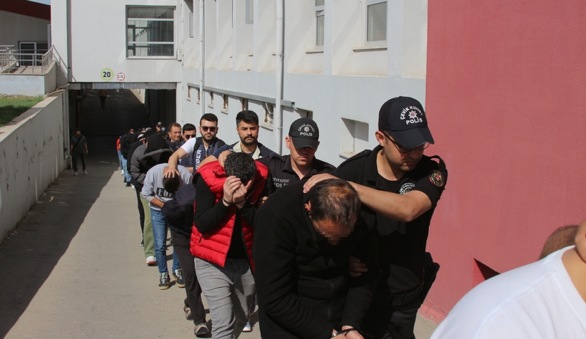 kayhanlar-suc-orgutu-operasyonu-sakarya-ya-uzandinhratk5vtm