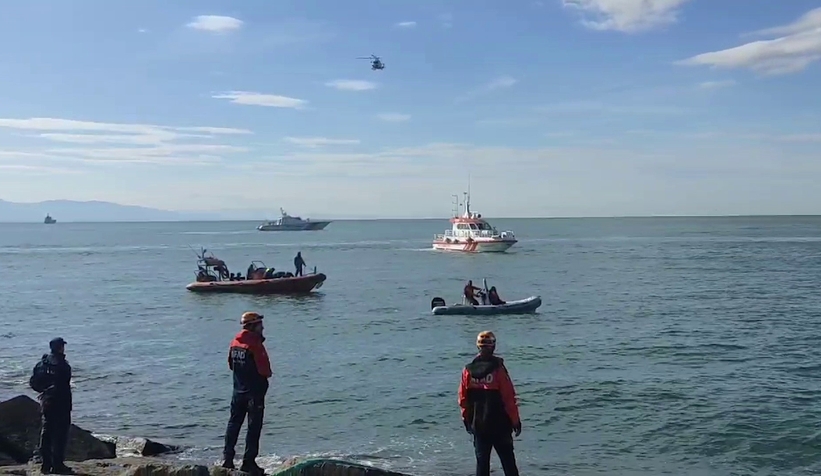 Kayıp 11 mürettebatı arama çalışmaları sürüyor