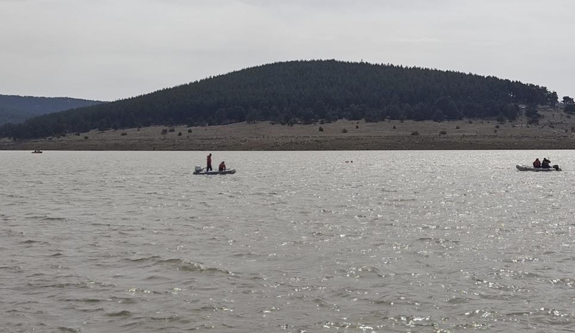 Kayıp balıkçıyı arama çalışması sürüyor