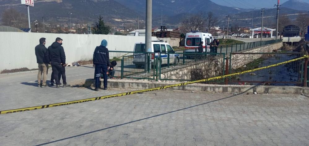 kayip-kisinin-derede-cansiz-bedeni-bulundub0fnsevrvu